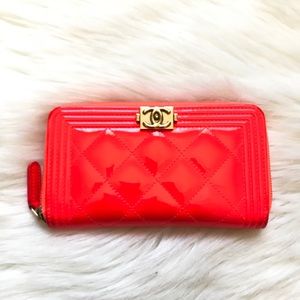 Chanel boy wallet